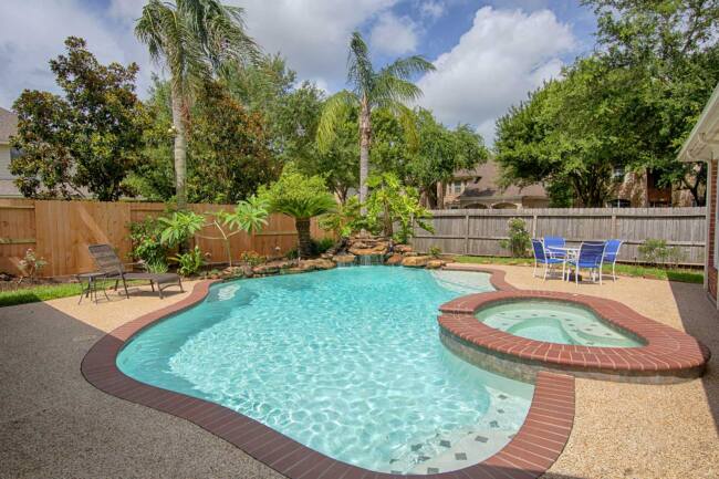 Golden-Bay-Pool-3_web