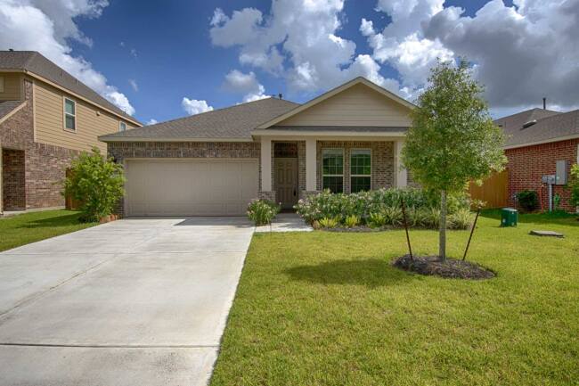 White-Cove-Primary_web