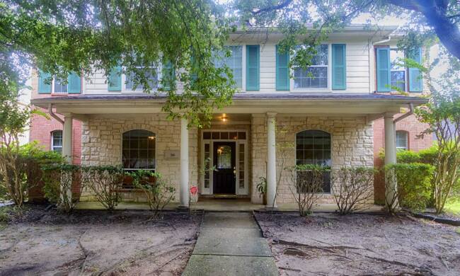 34-ShoreBreezeFront_web