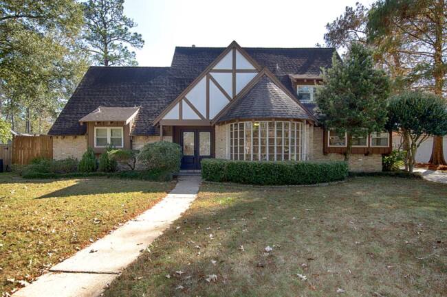 Frostwood-Primary_web